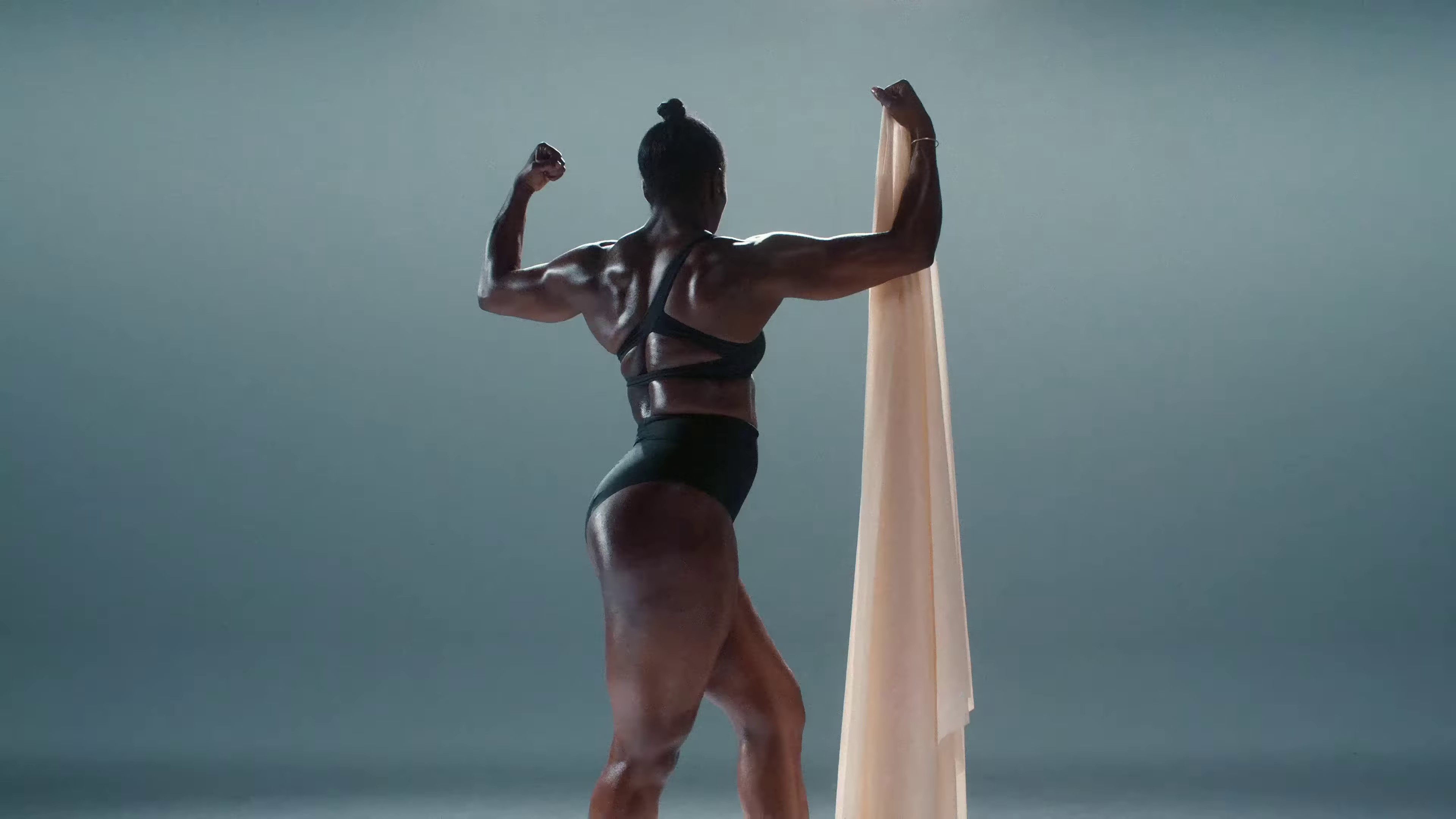 Cœur  (2022) —  shot,  lighting