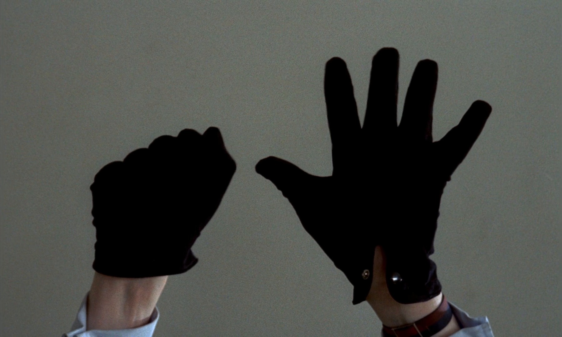 Successive Slidings of Pleasure (1974) —  shot,  lighting