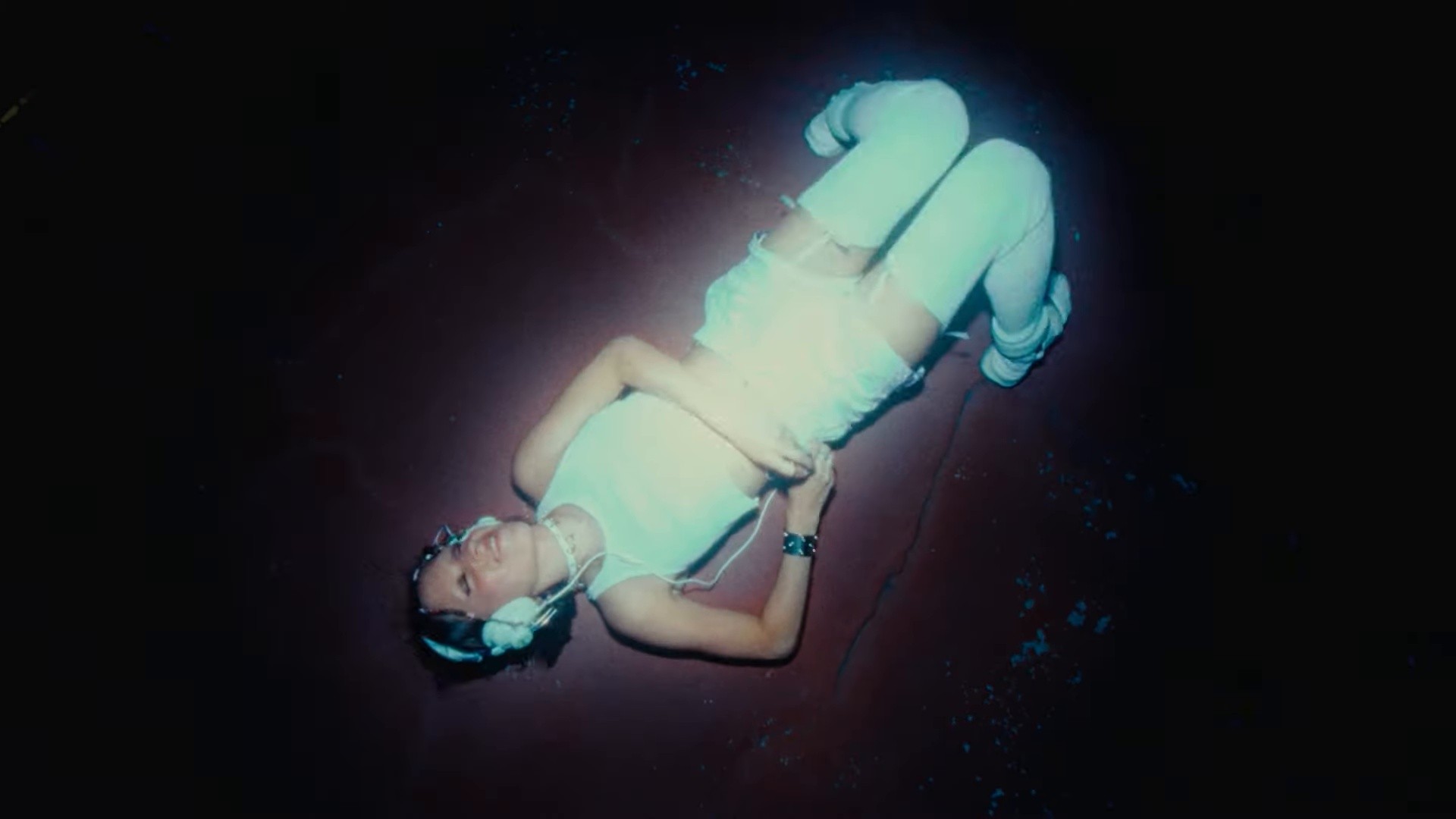 LONELY HEARTS (2024) —  shot,  lighting