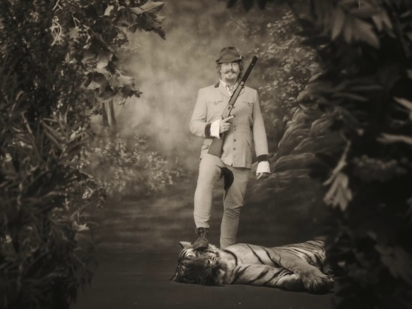 SDUBID (2019) —  shot,  lighting