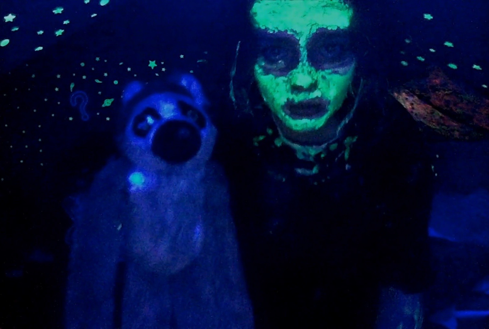 We're All Going to the World's Fair (2022) —  shot,  lighting