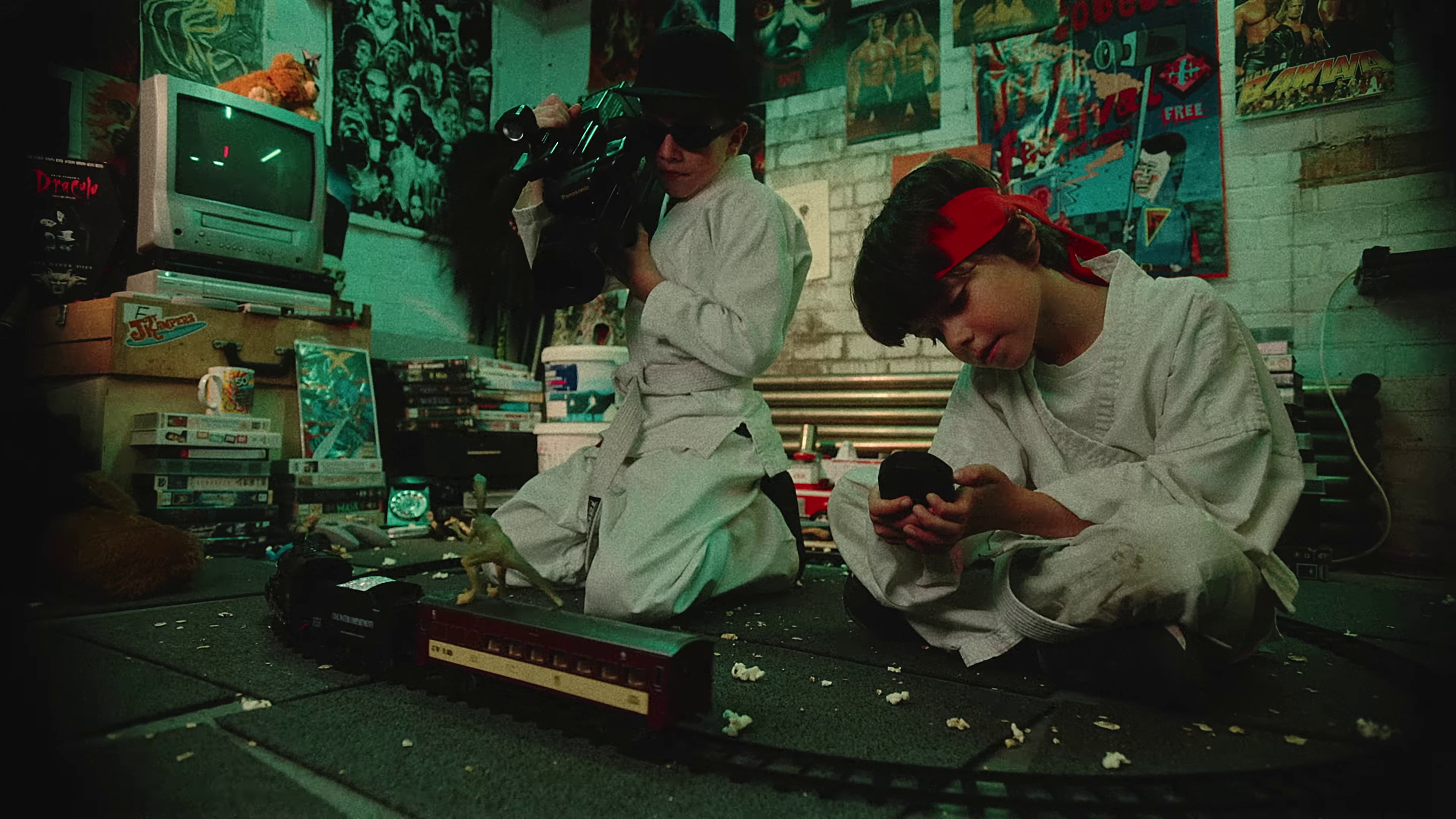 Shiner In The Dark (2023) —  shot,  lighting