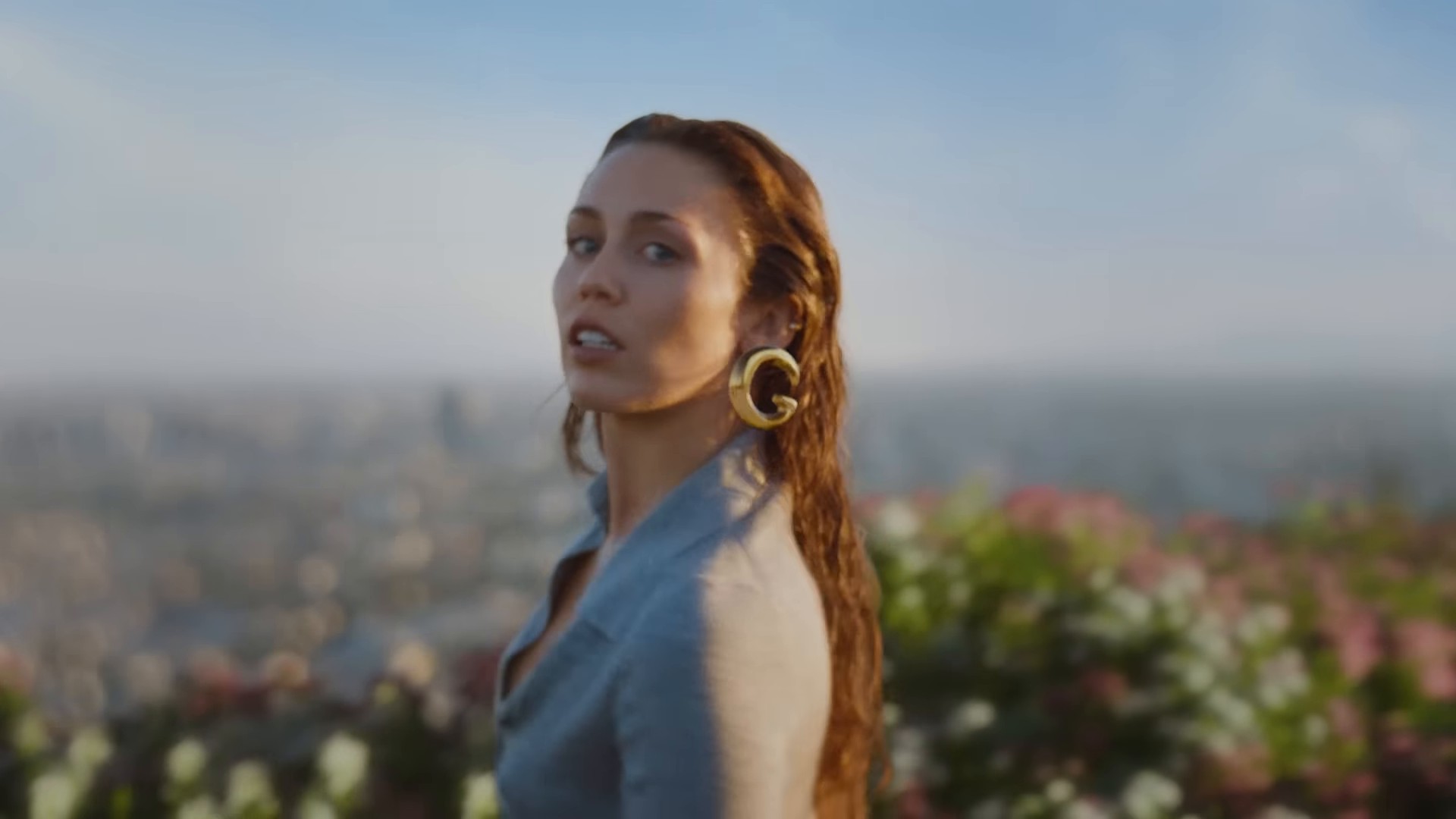 Miley Cyrus for Gucci Flora (2024) —  shot,  lighting