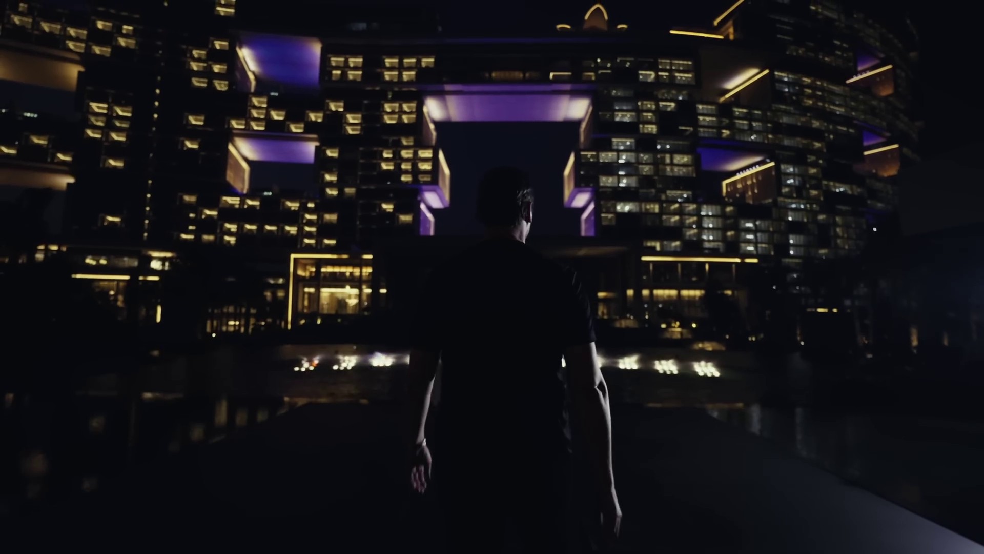 10:35 (2022) —  shot,  lighting