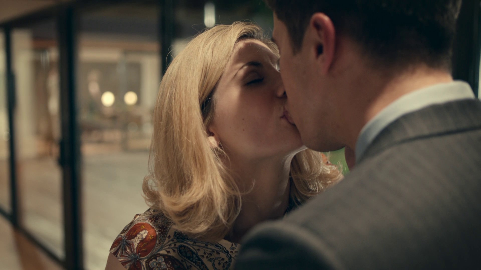 The Entire History of You (2011) —  shot,  lighting