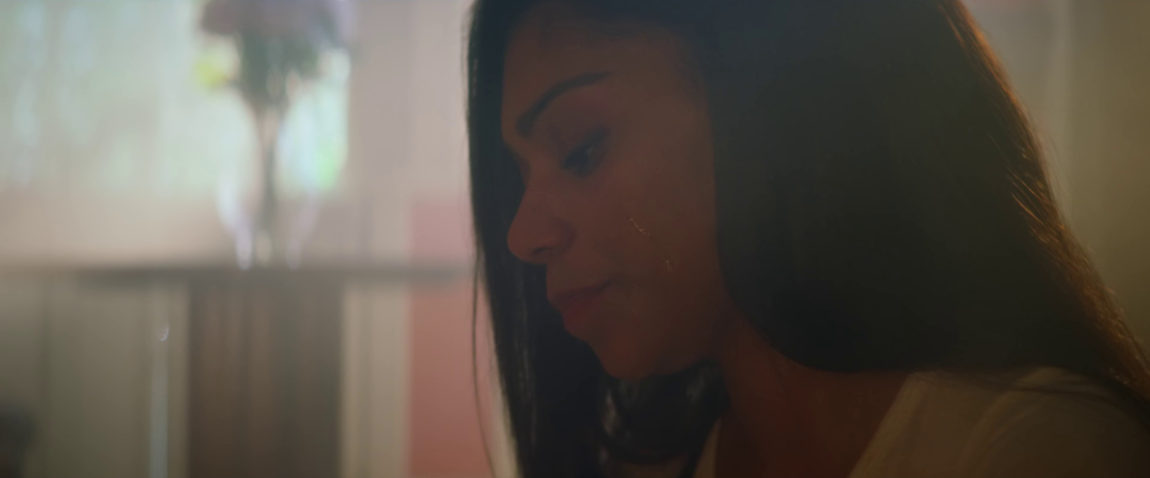 History (2018) —  shot,  lighting