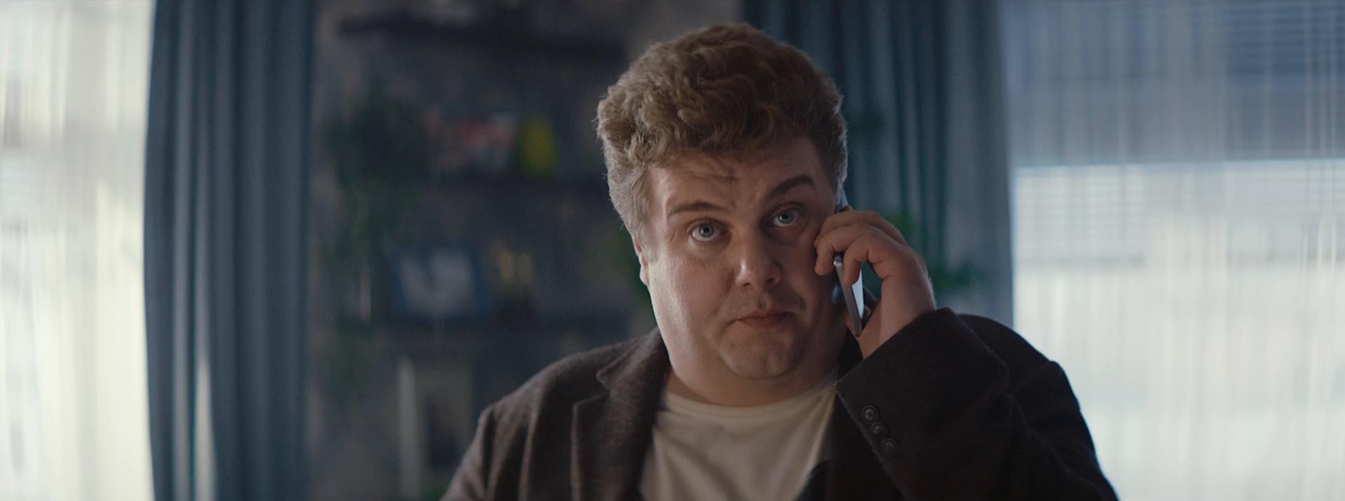 Visa-Gazprombank Smartcard (2020) —  shot,  lighting