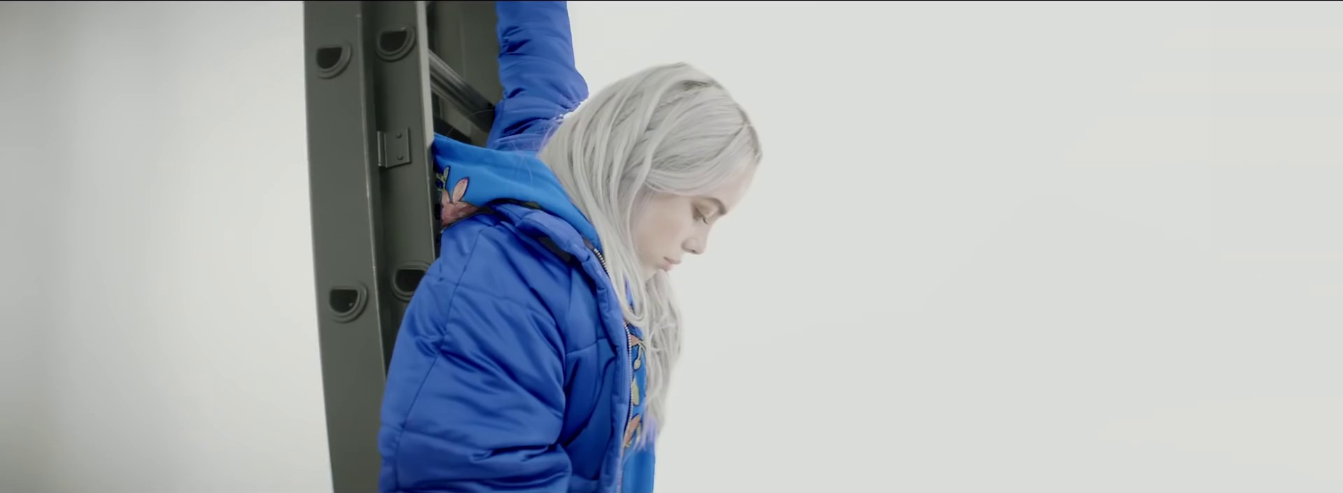 Bored  (2017) —  shot,  lighting