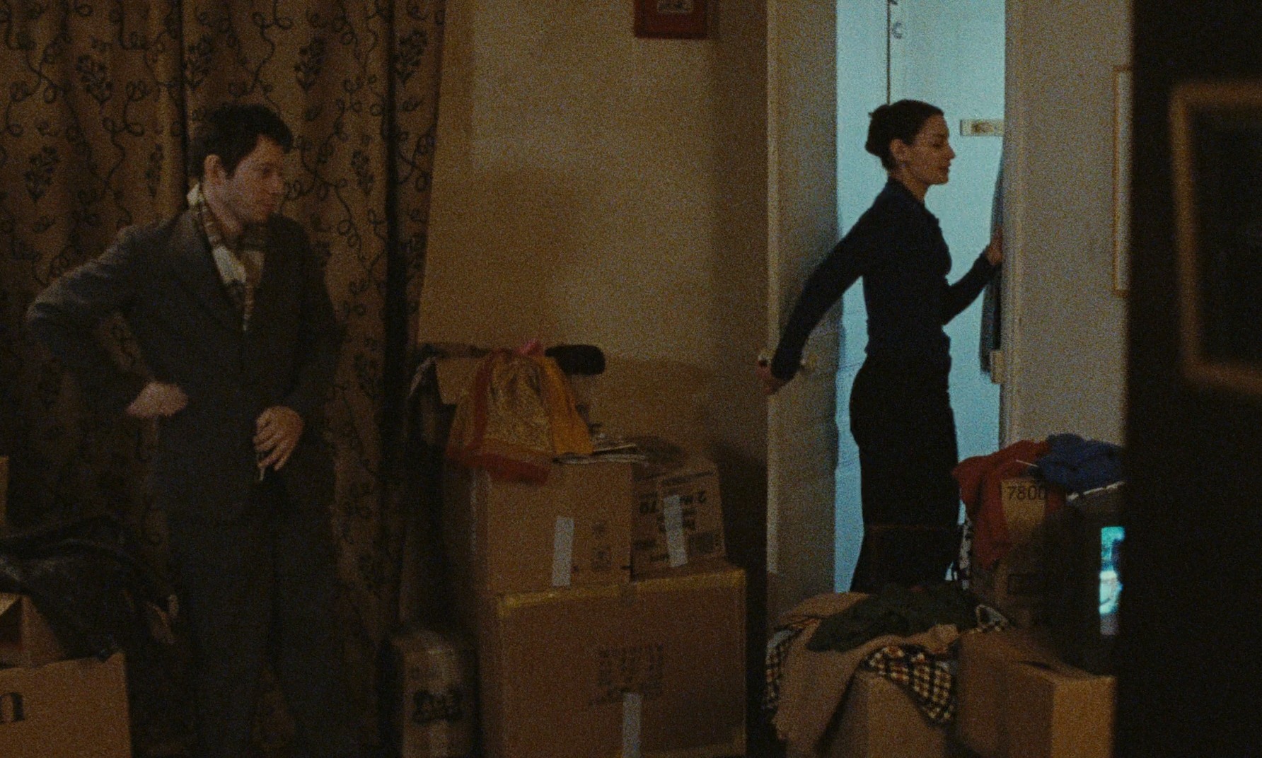 Late August, Early September (1998) —  shot,  lighting