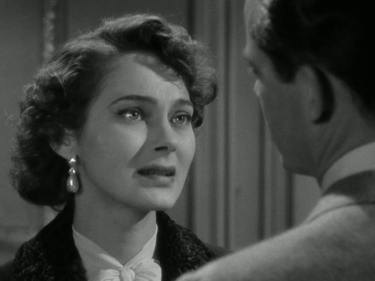 Assignment: Paris (1952) —  shot,  lighting