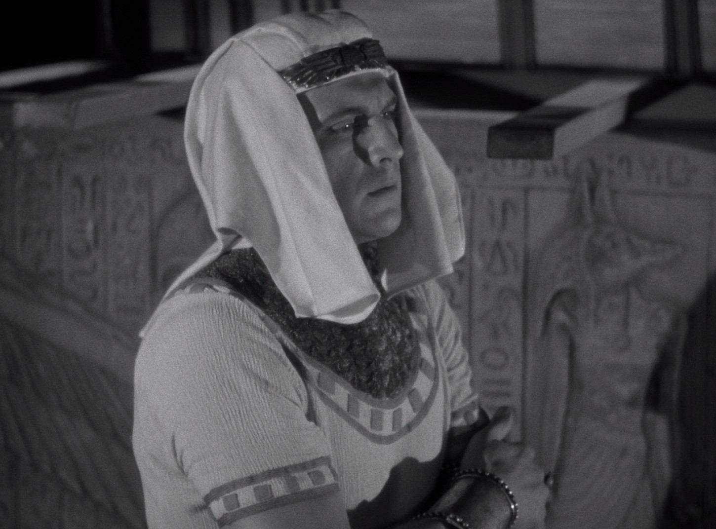 The Mummy's Hand (1940) —  shot,  lighting