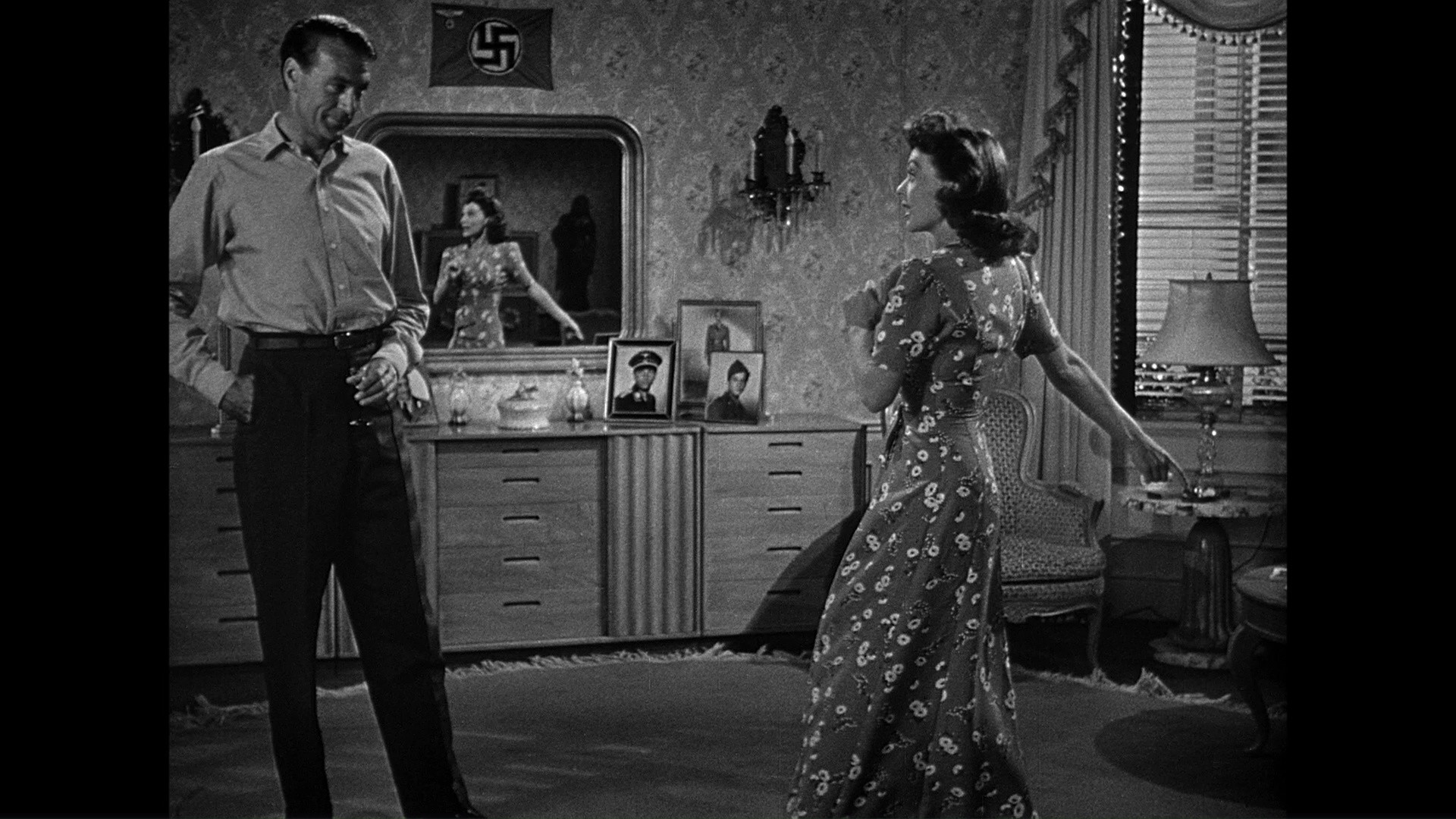 Cloak and Dagger (1946) —  shot,  lighting