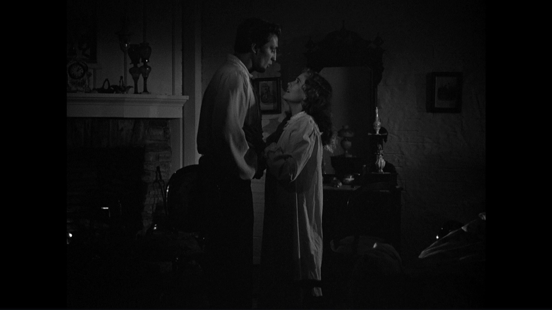 Pursued (1947) —  shot,  lighting