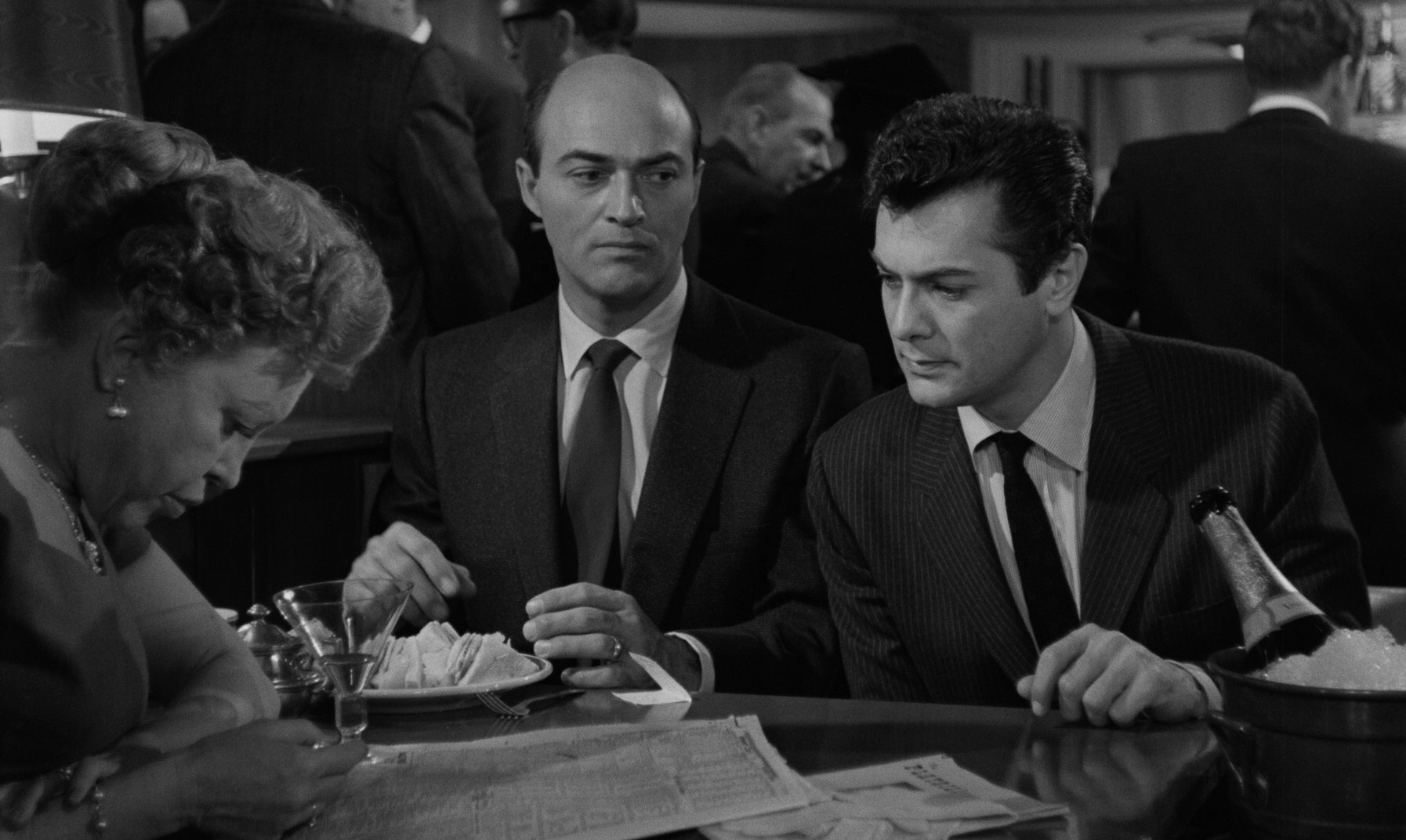 Sweet Smell of Success (1957) —  shot,  lighting