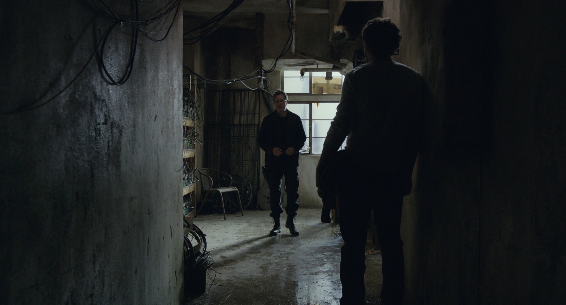 Dawn of the Planet of the Apes (2014) —  shot,  lighting