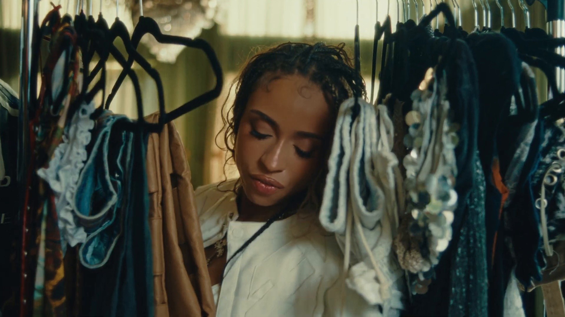 AGLM (2025) —  shot,  lighting