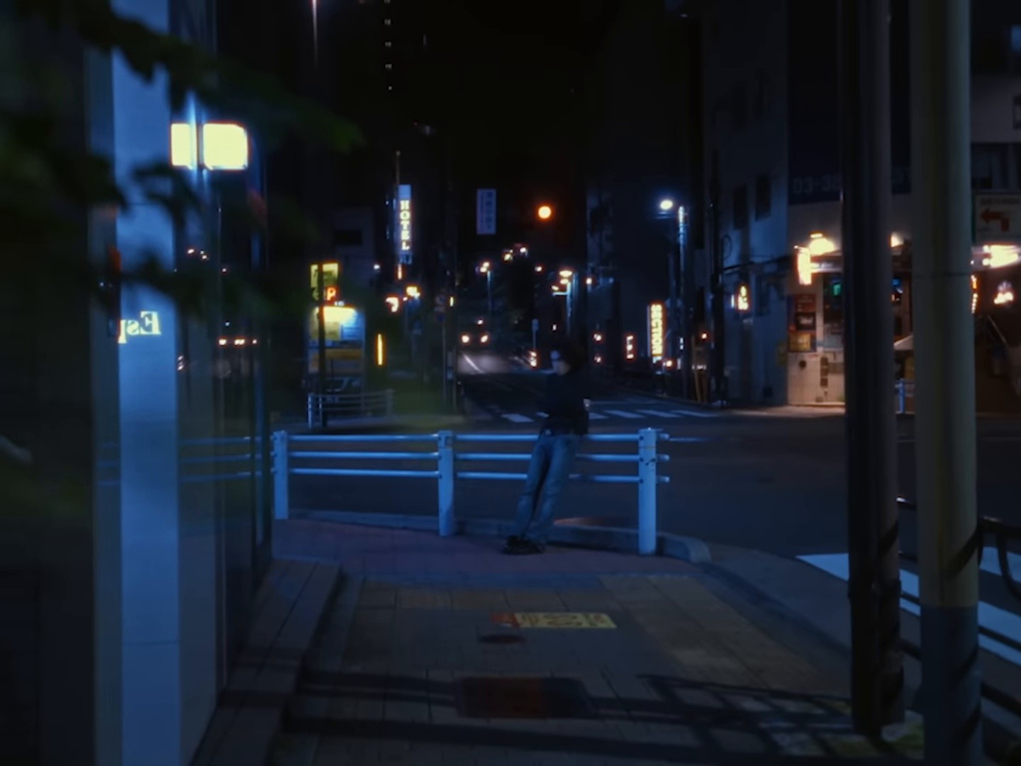 Lonely In The City (2025) —  shot,  lighting