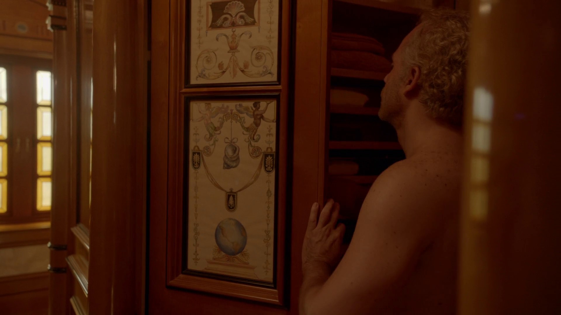 The Man Who Would Be Vogue (2018) —  shot,  lighting