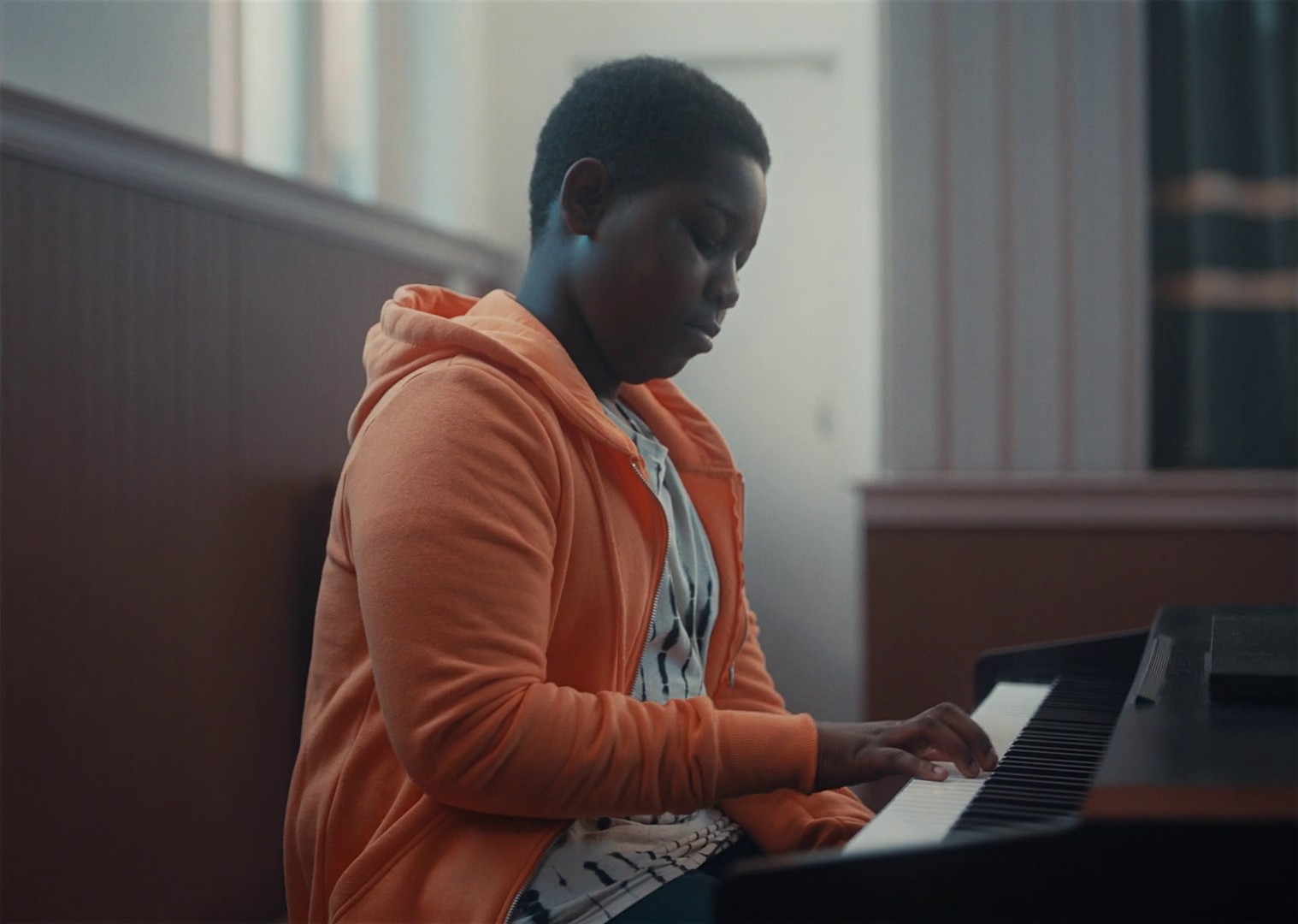 Javelin  (2019) —  shot,  lighting