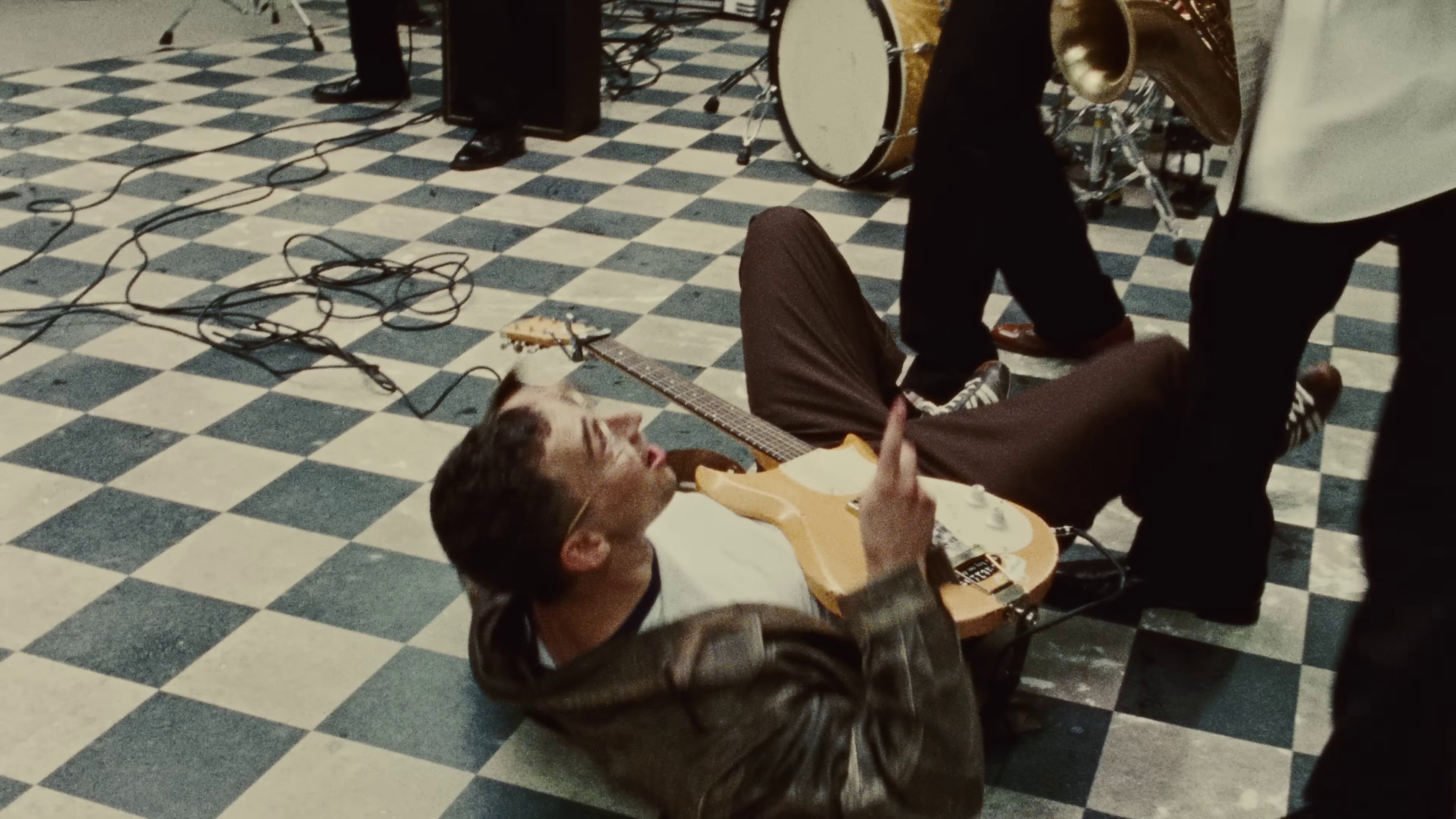 Modern Girl (2023) —  shot,  lighting