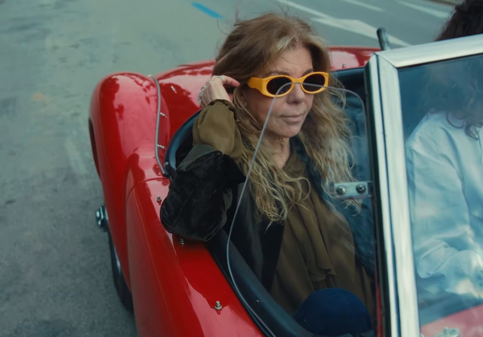 Como Un Cristal (2025) —  shot,  lighting