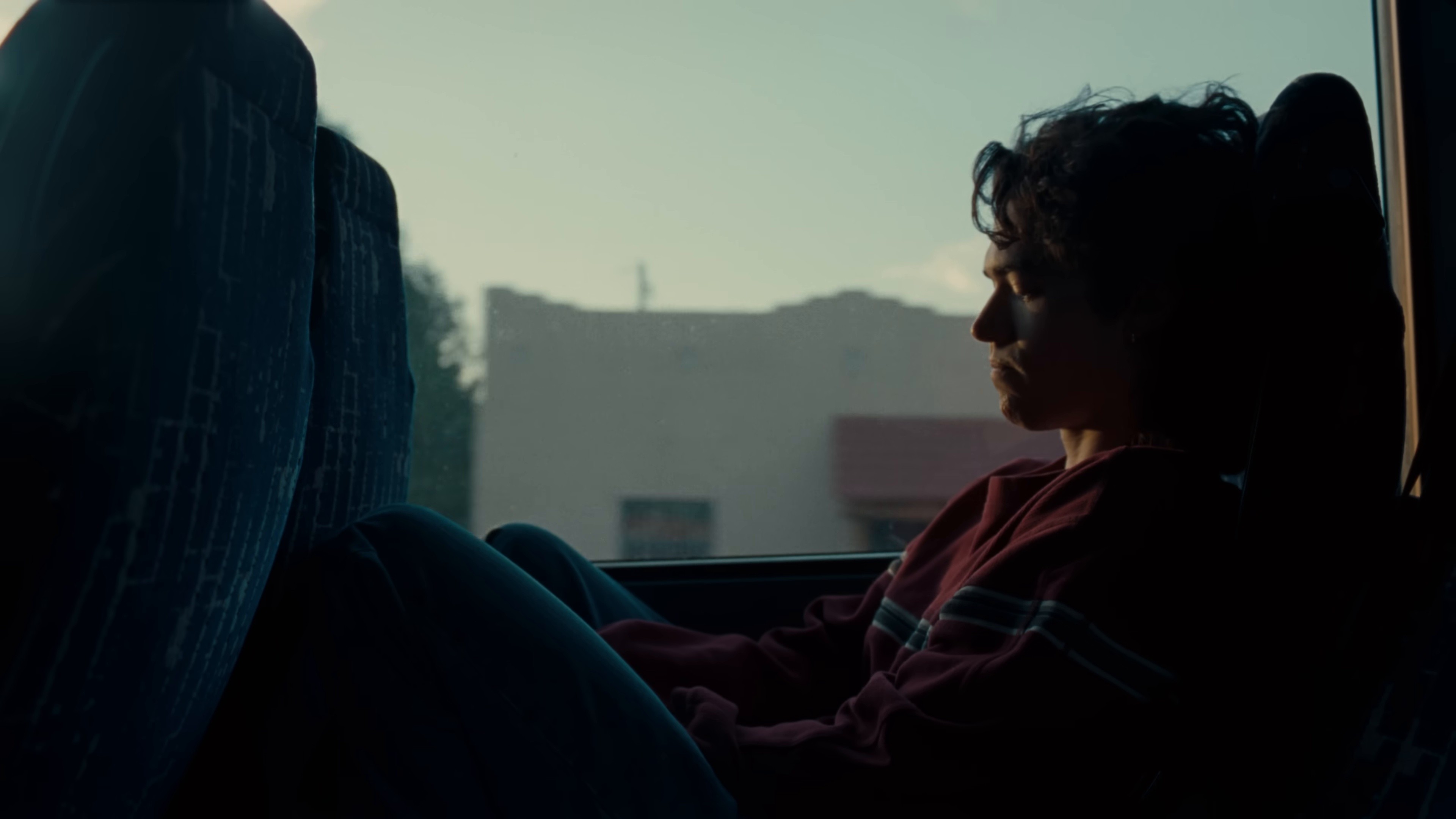 Caramel  (2025) —  shot,  lighting