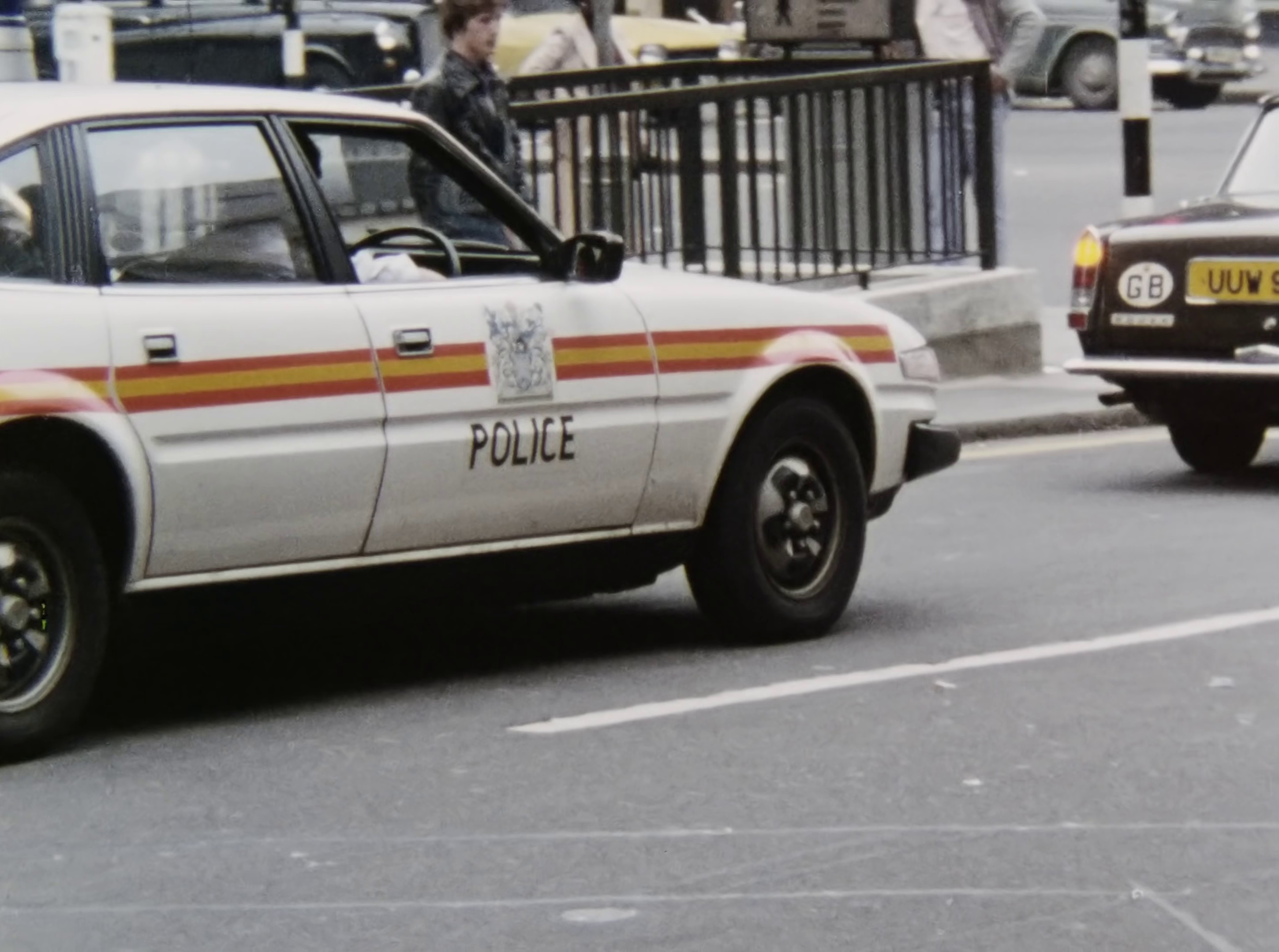 Message In A Bottle (1992) —  shot,  lighting