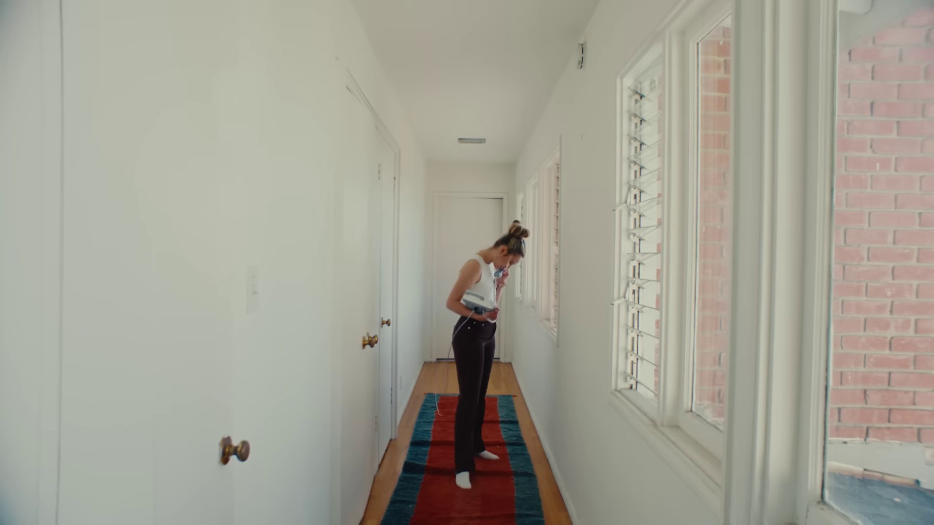 girl ur so pretty (2022) —  shot,  lighting