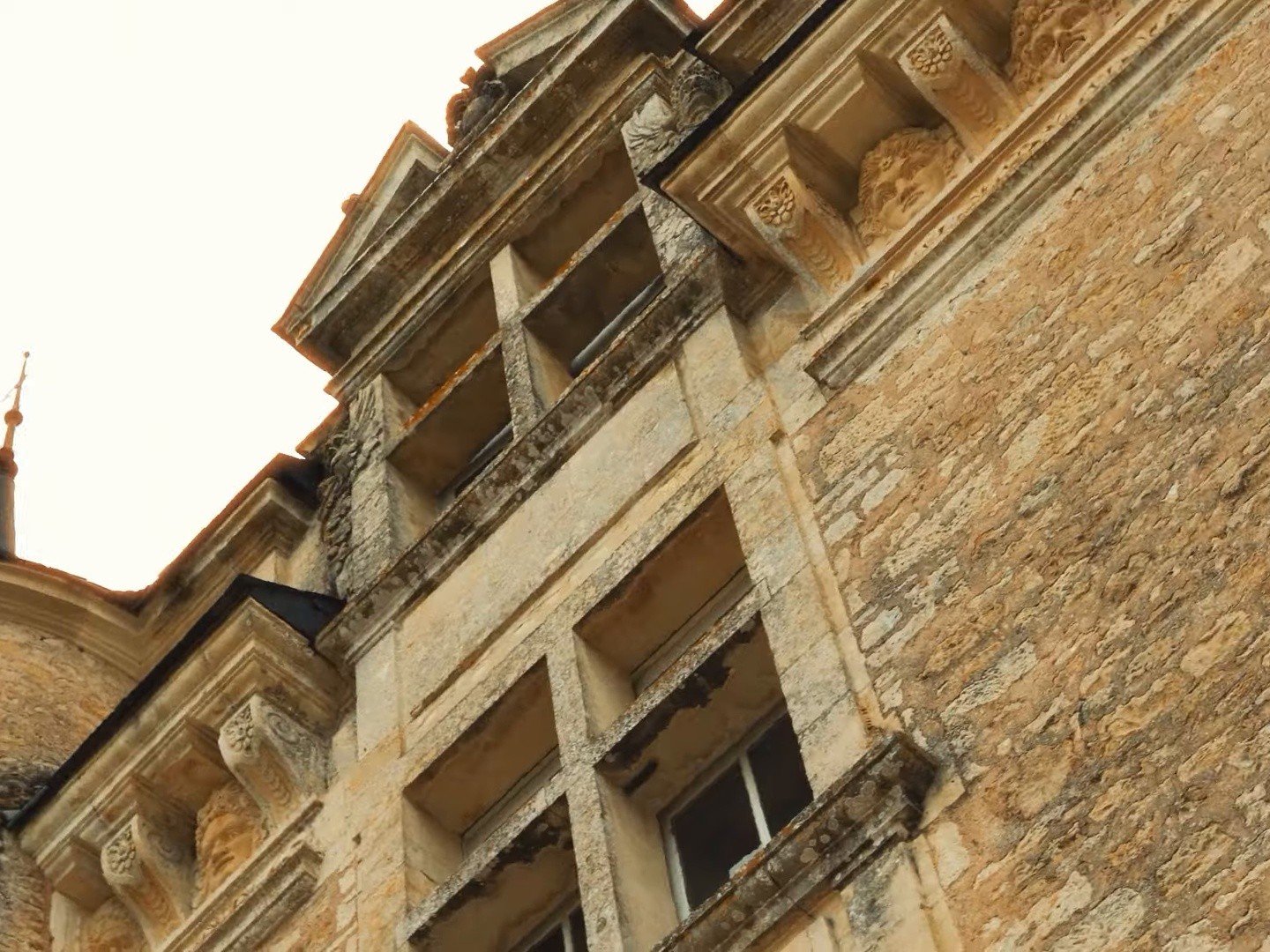 Le roi Soleil (2025) —  shot,  lighting