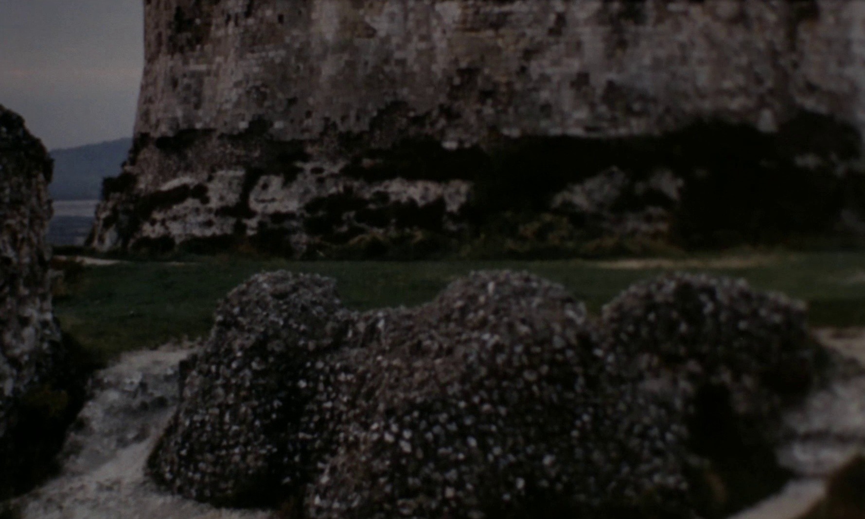 Lips of Blood (1975) —  shot,  lighting