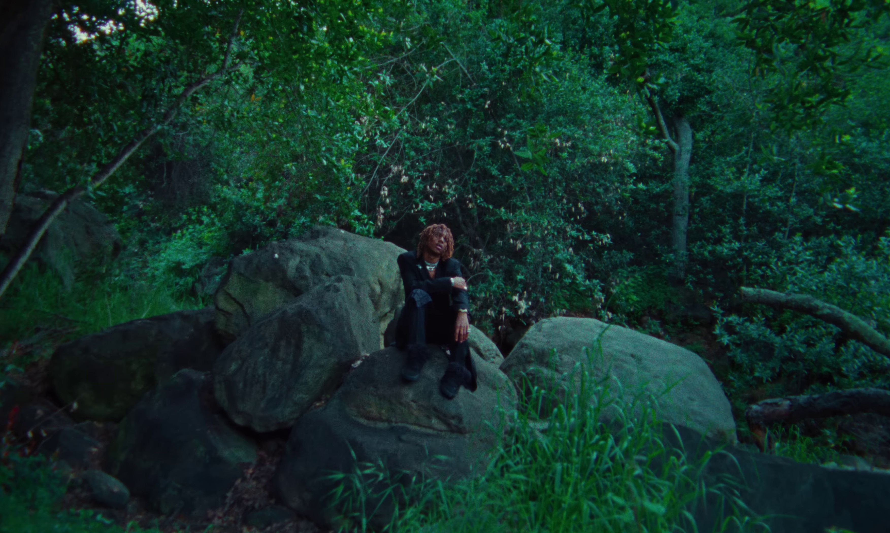 Pretty girls (2023) —  shot,  lighting