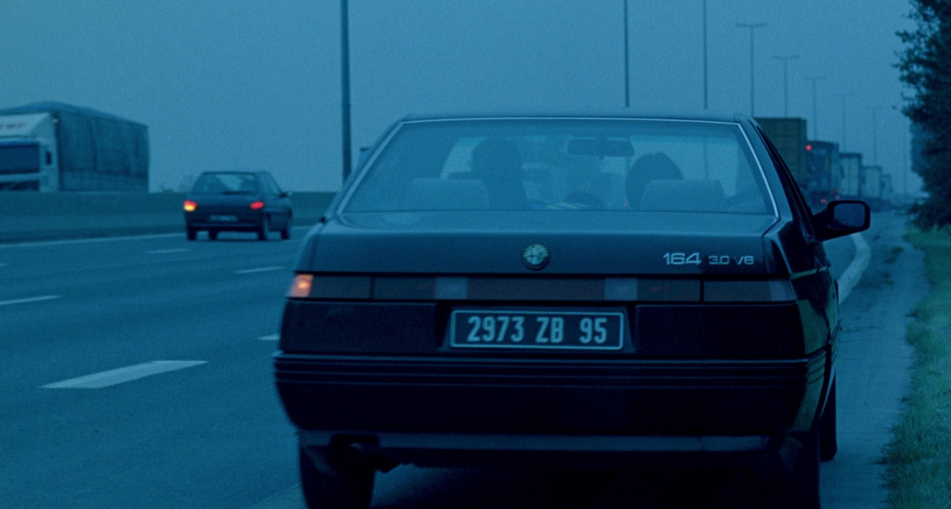 Three Colors: Blue (1993) —  shot,  lighting