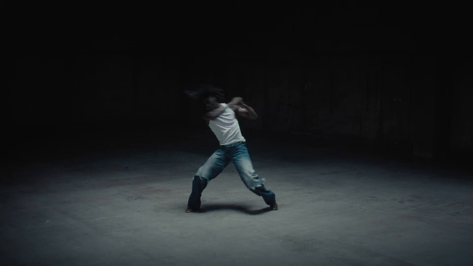 Sunday (2025) —  shot,  lighting