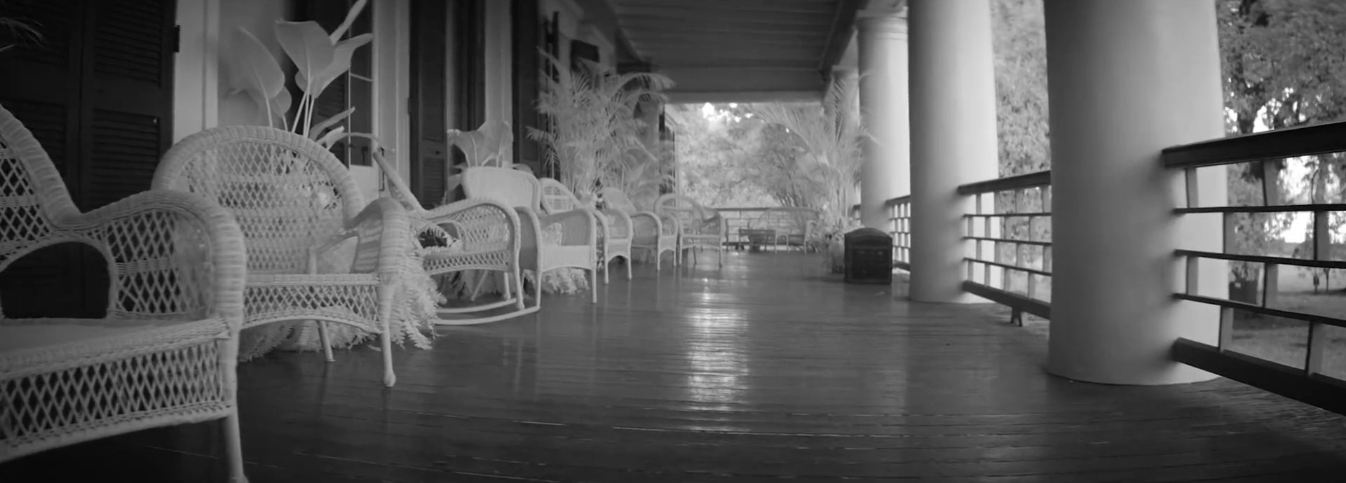 Sorry  (2016) —  shot,  lighting