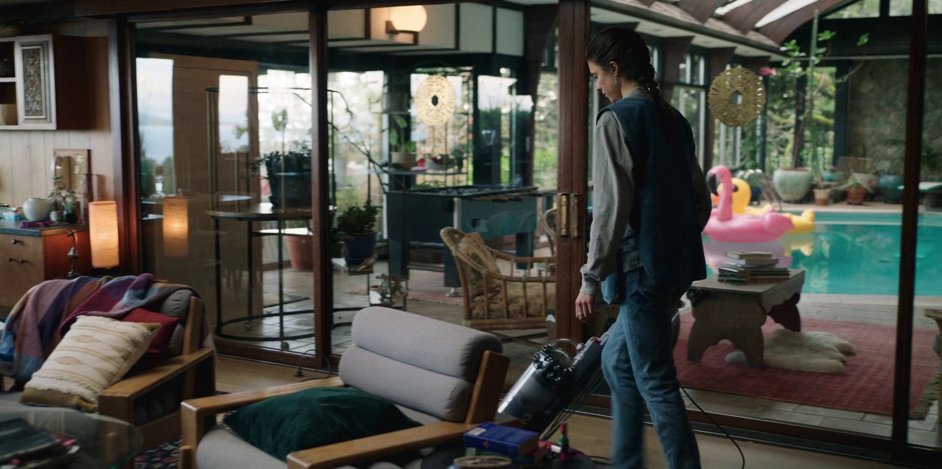 Cashmere (2021) —  shot,  lighting