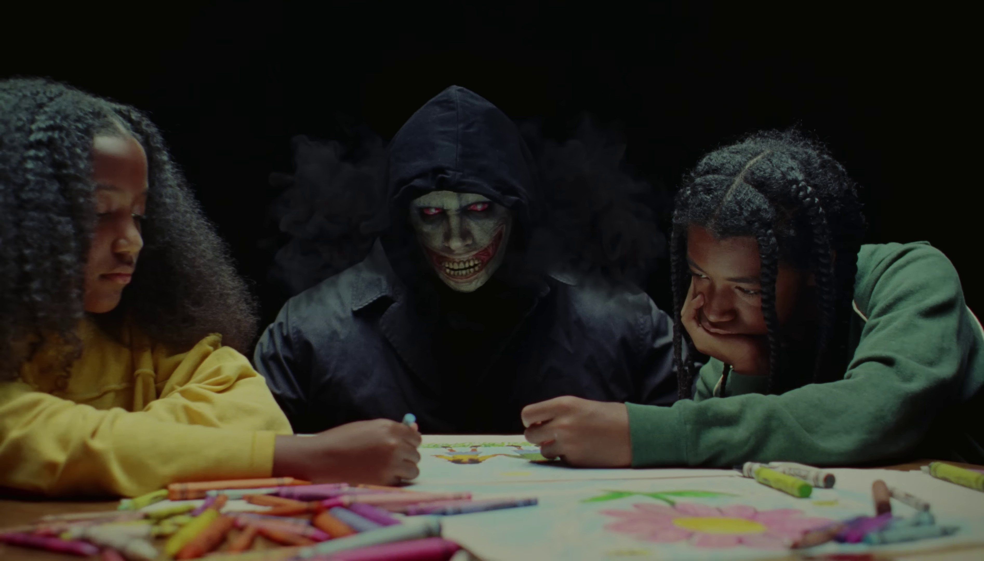 NO SZNS (2023) —  shot,  lighting