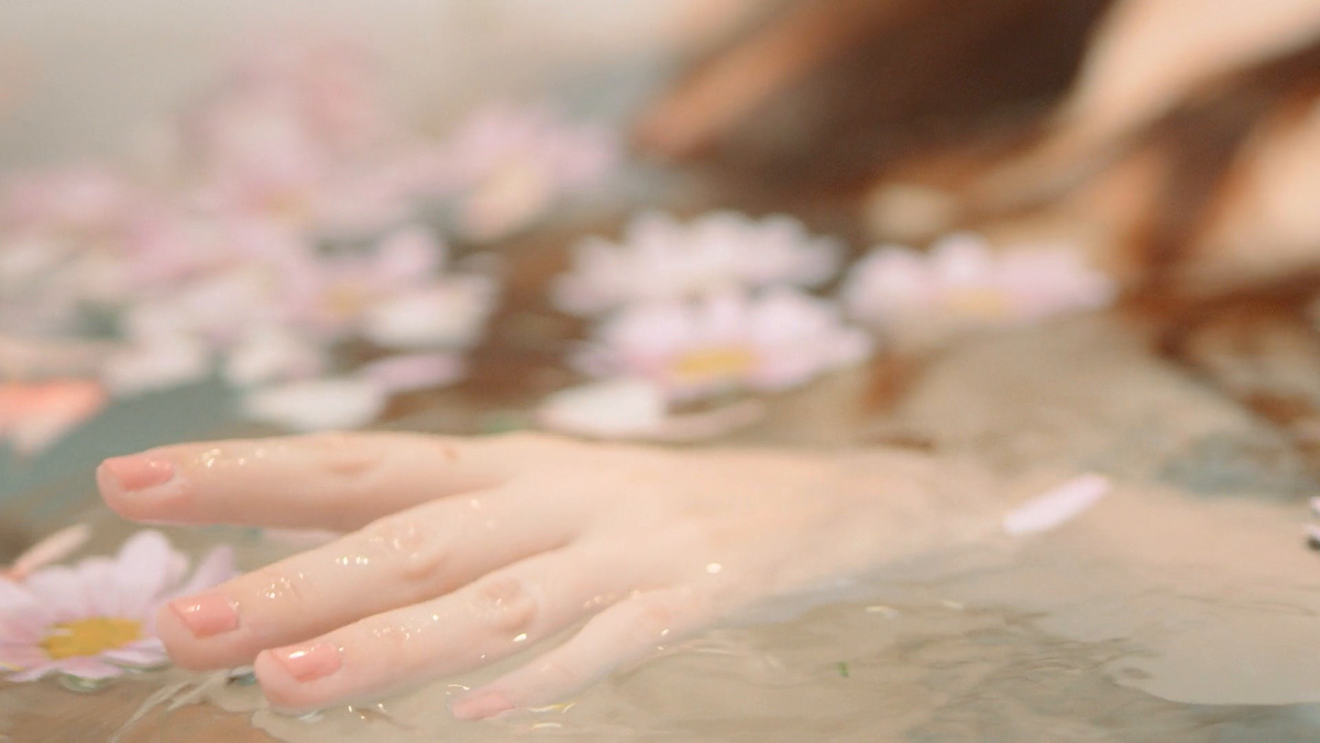 Saugella (2020) —  shot,  lighting