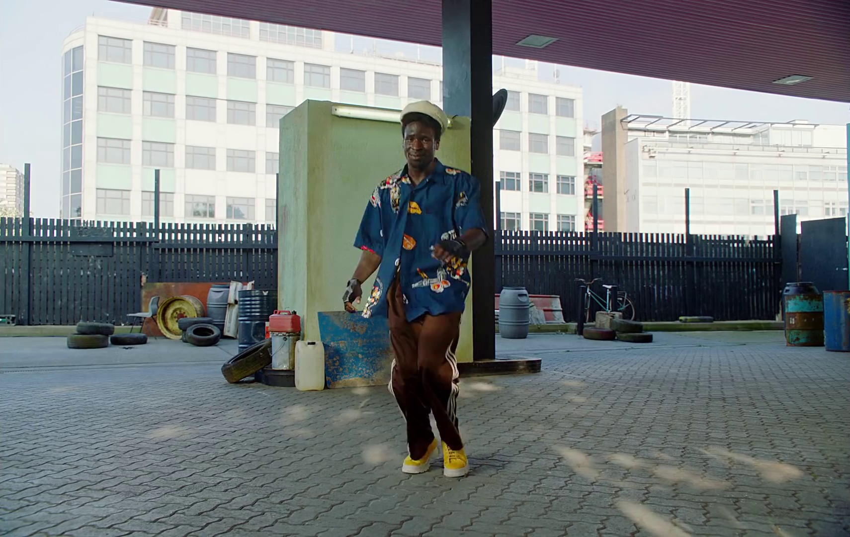 Like Sugar (2018) —  shot,  lighting