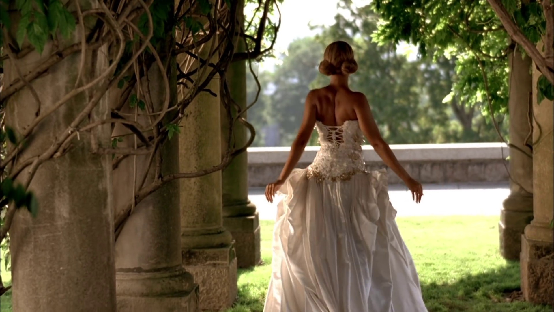 Best Thing I Never Had (2011) —  shot,  lighting