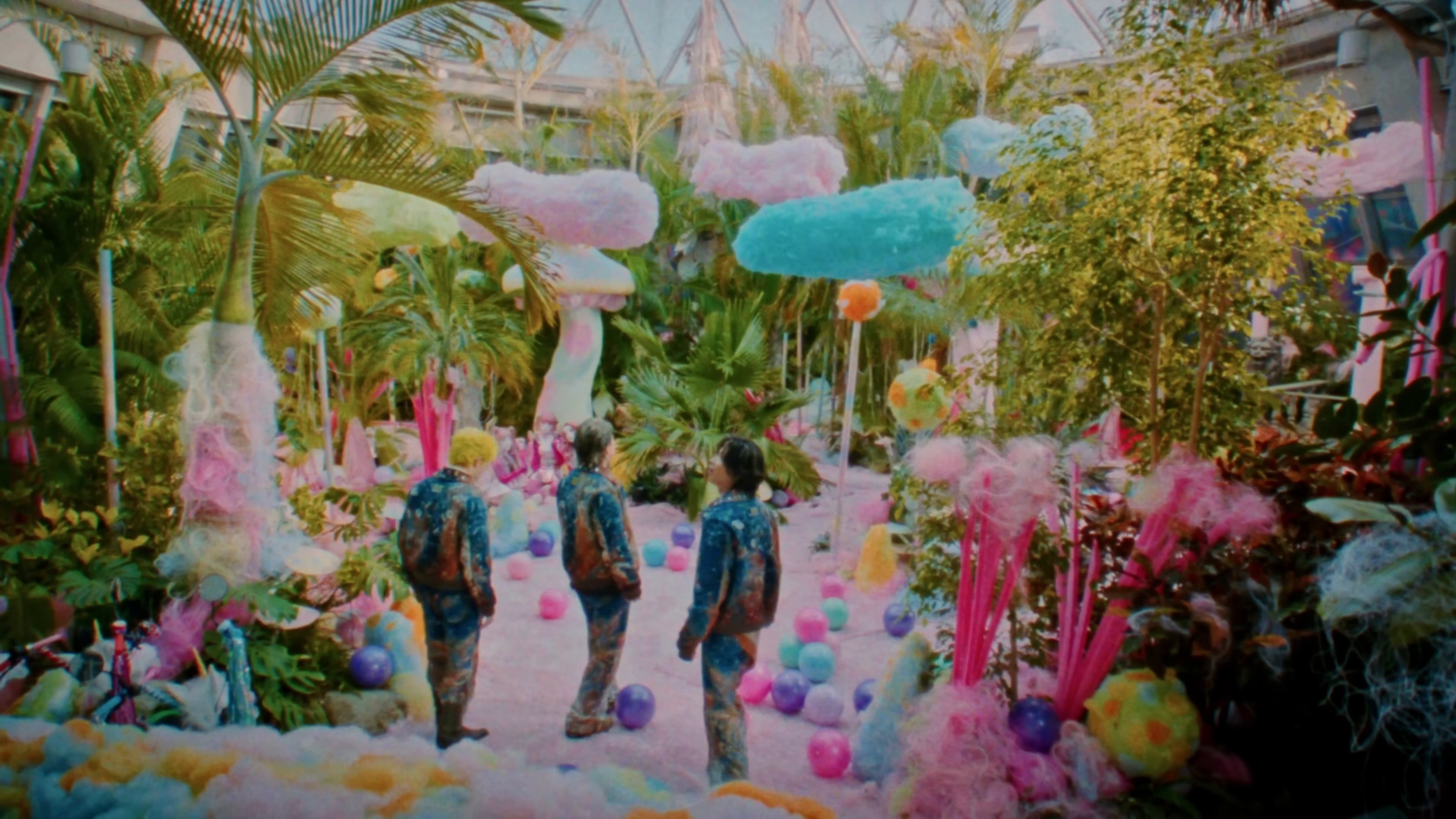 3XL (2026) —  shot,  lighting