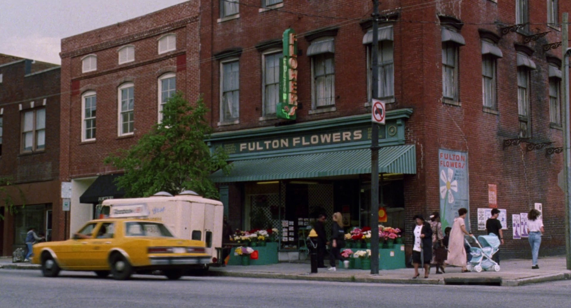 Super Mario Bros. (1993) —  shot,  lighting