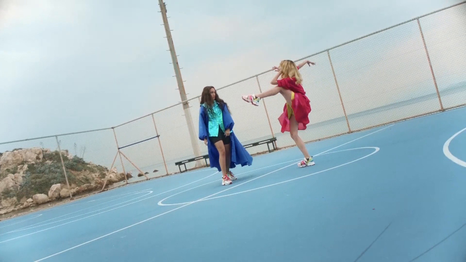 Run Loubi Run (2019) —  shot,  lighting