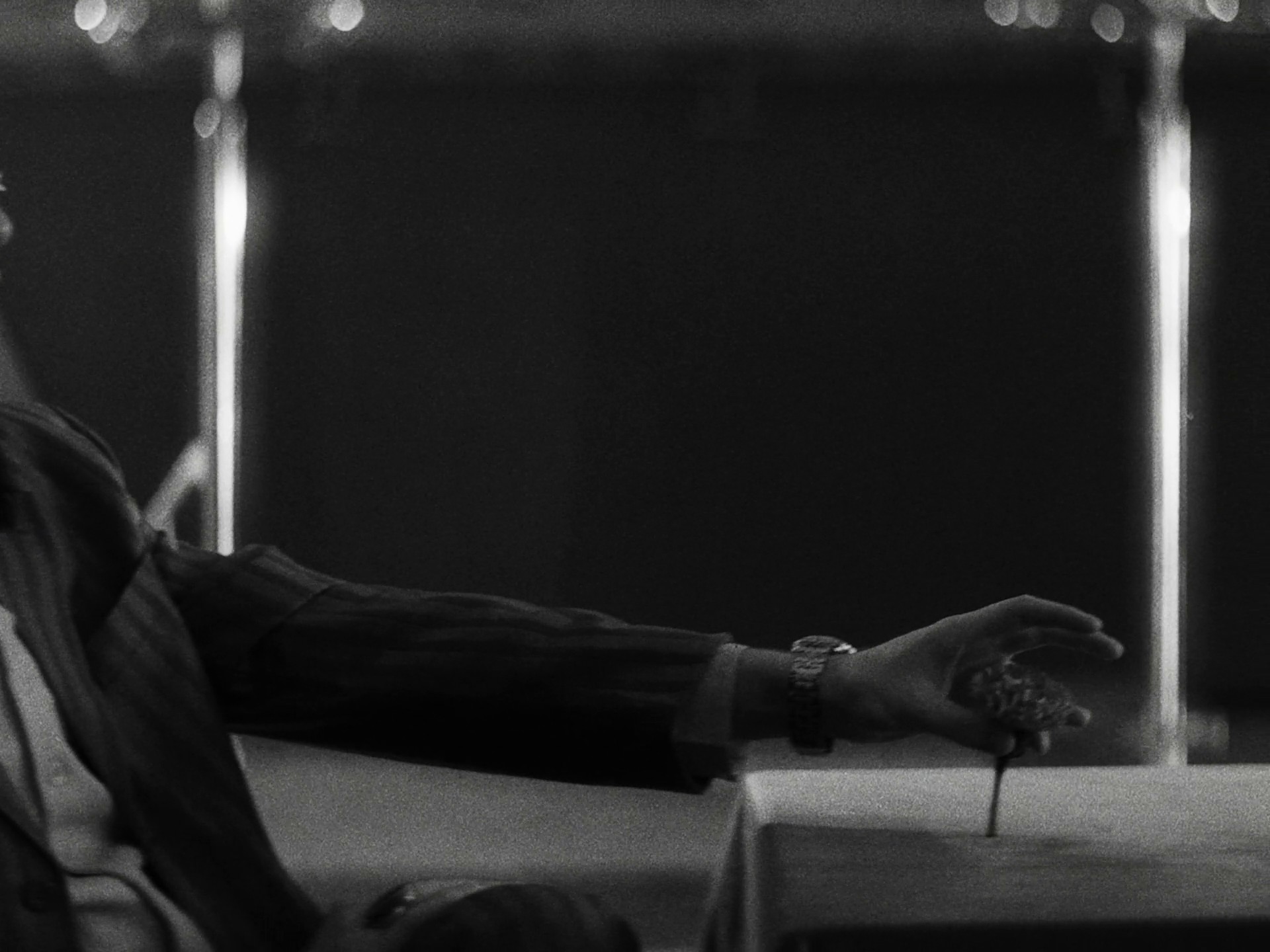 387  (1970) —  shot,  lighting