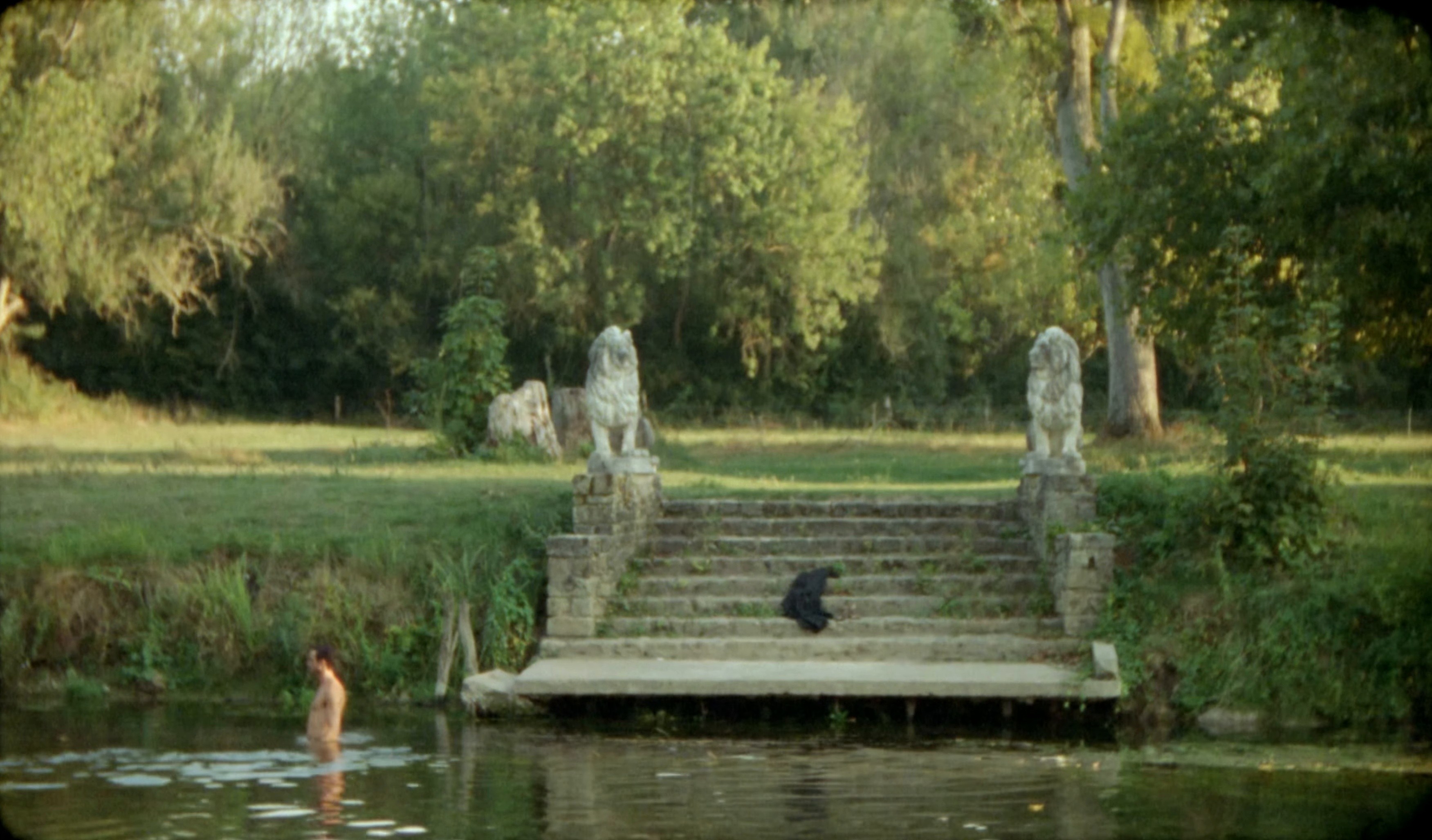 Donne-moi une chambre orientale (2020) —  shot,  lighting