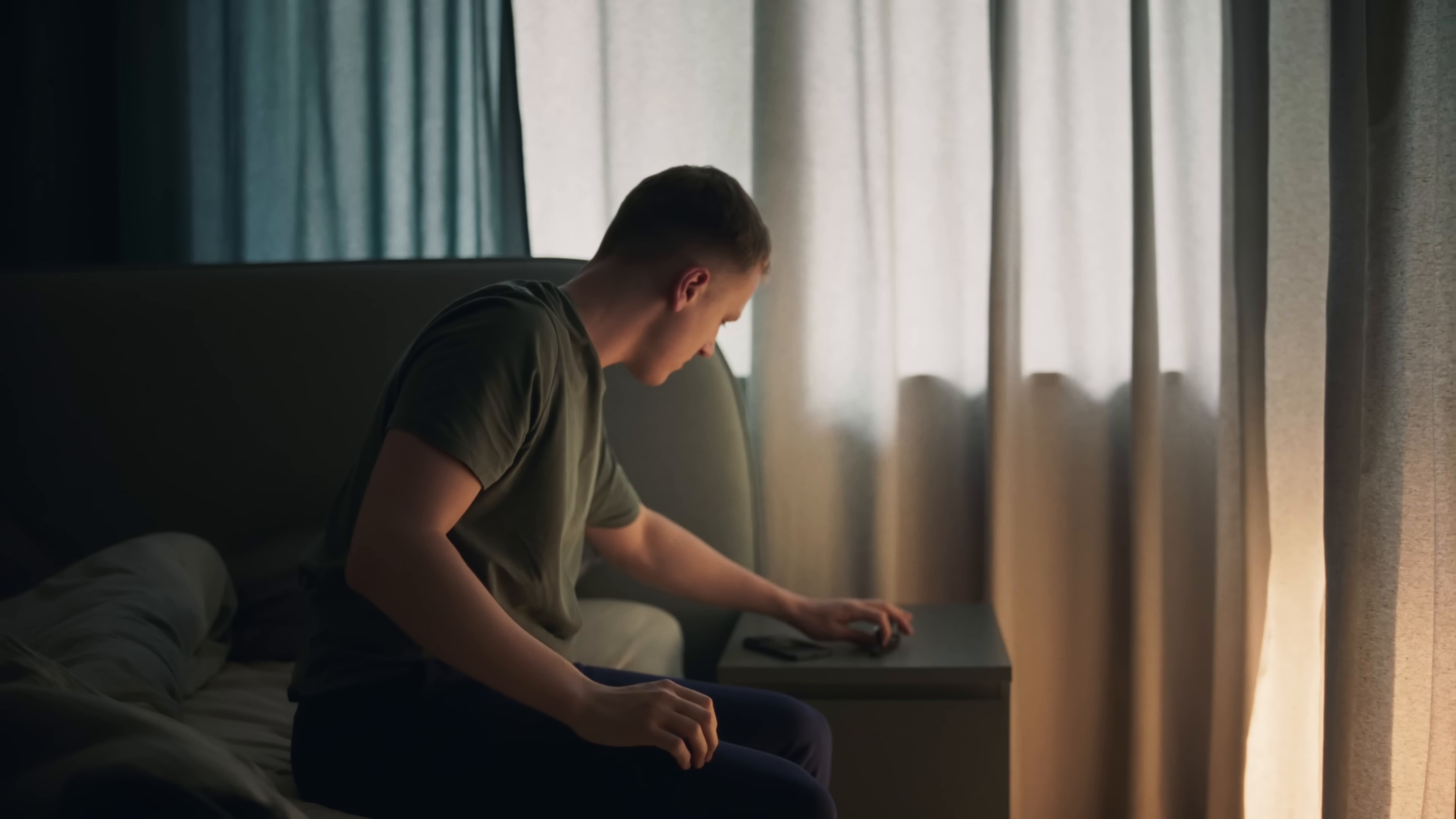 The Relay | Apple (2024) —  shot,  lighting