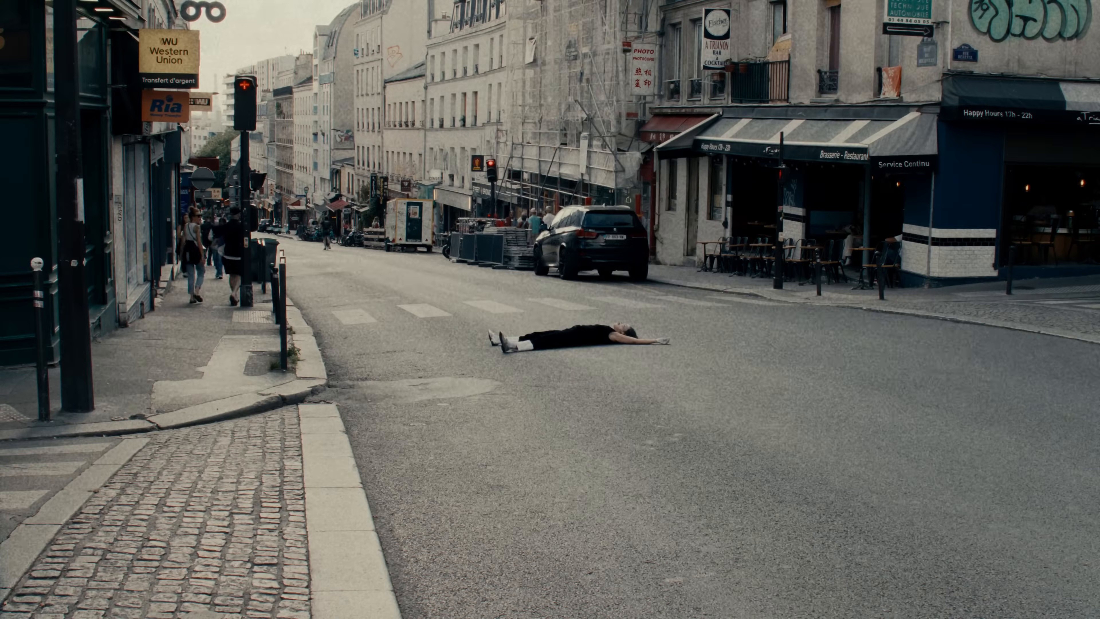 DEMAIN, J'ARRÊTE (2025) —  shot,  lighting