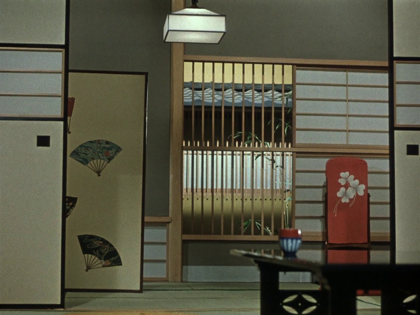 Equinox Flower (1958) —  shot,  lighting