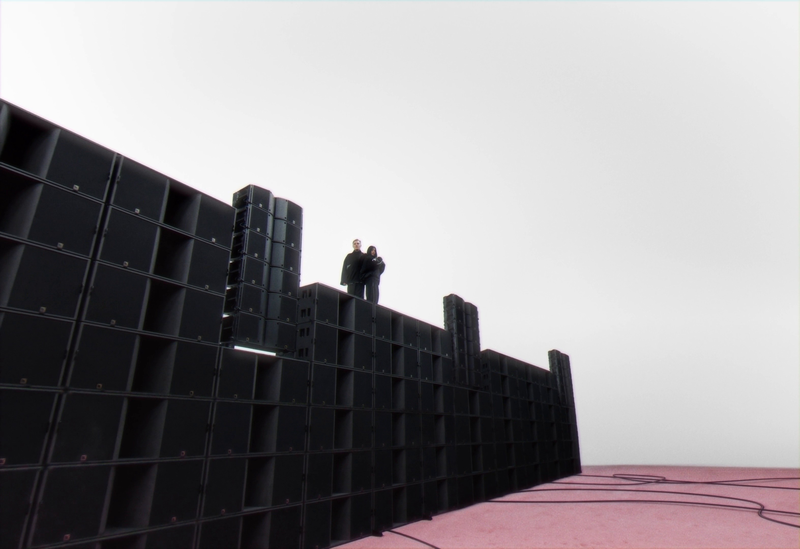 Brutalismus3000 x Tinder (2025) —  shot,  lighting