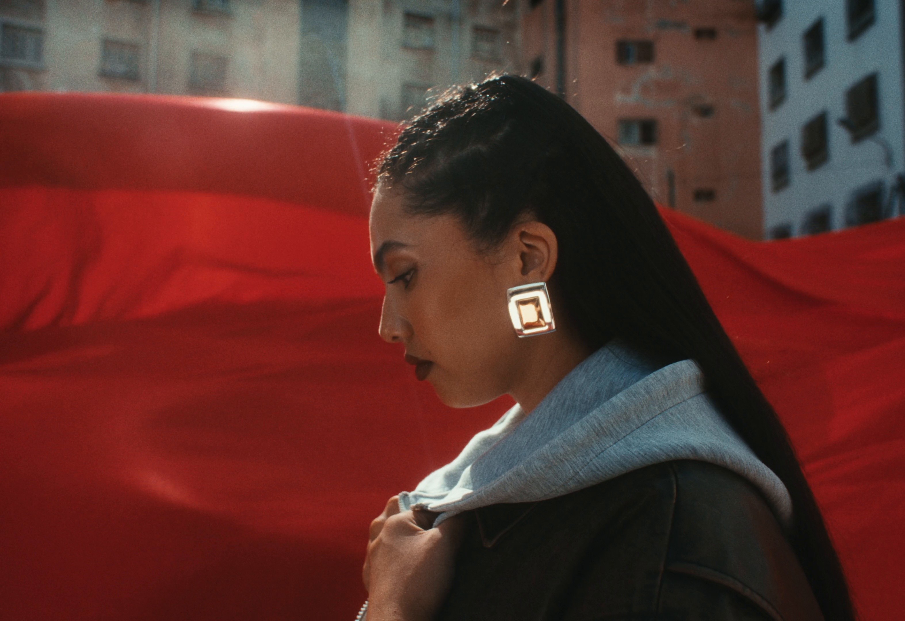 CARTA ROUGE (2025) —  shot,  lighting