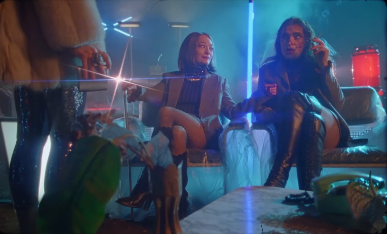 Niemand (2019) —  shot,  lighting